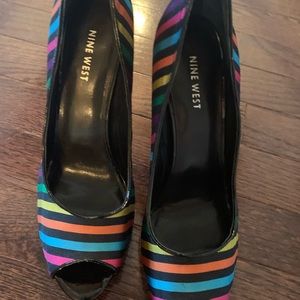 Nine West like new platform shoes. Sz 9
